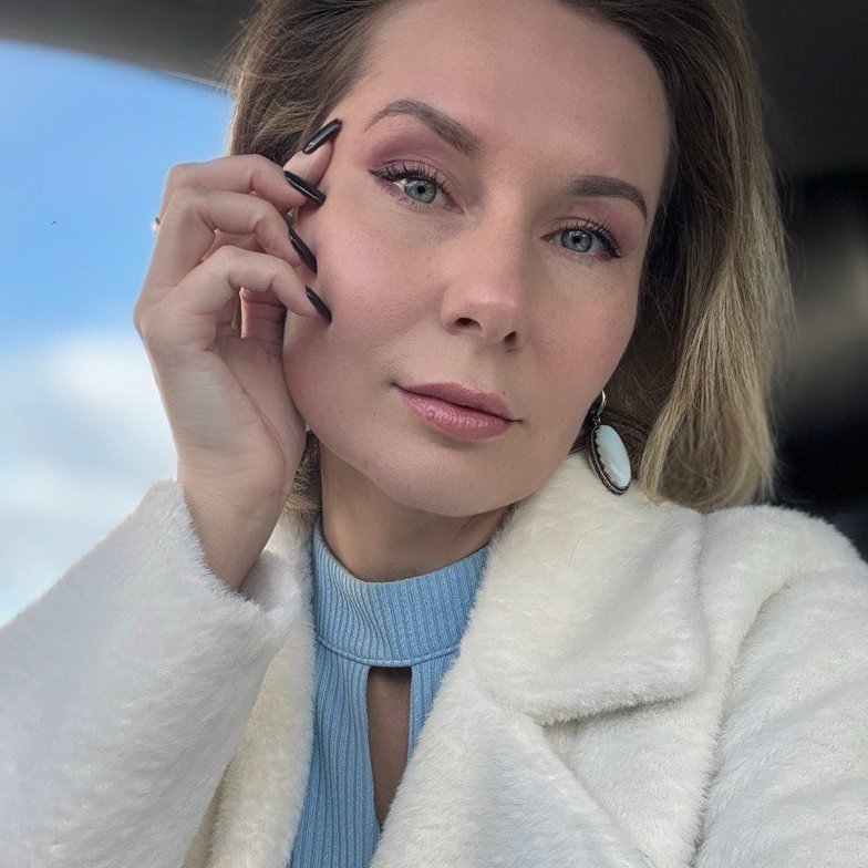 Алена Воеводина