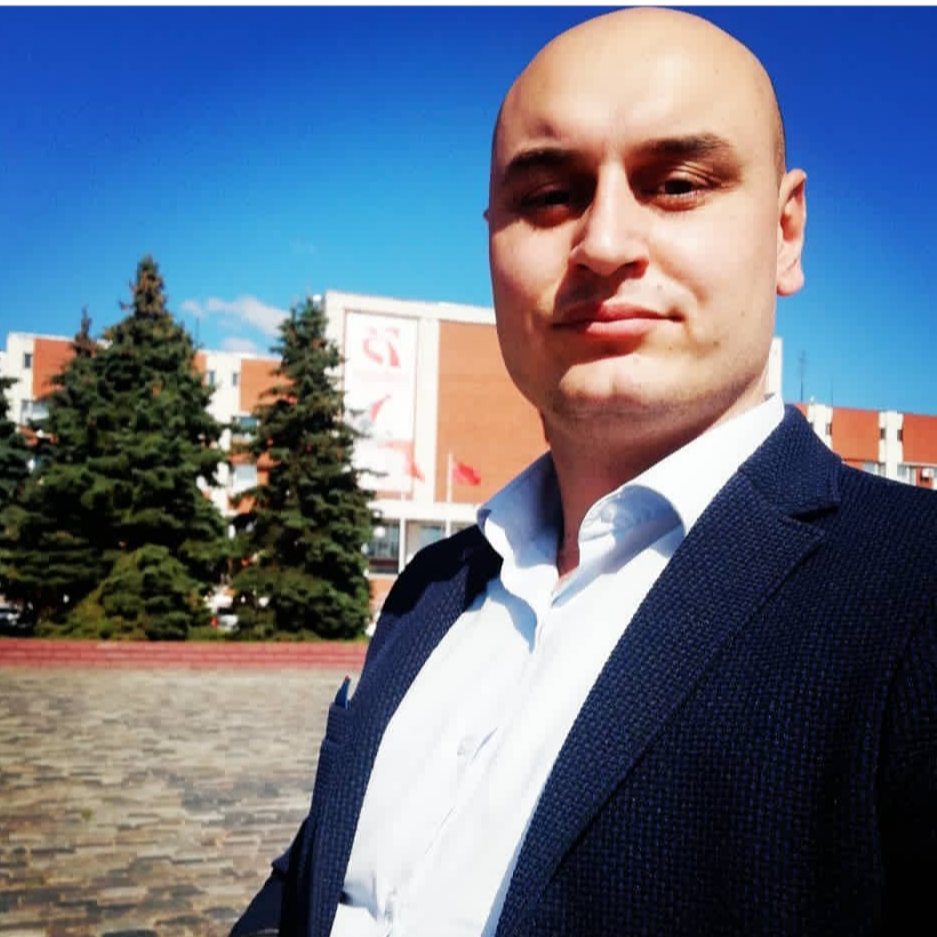 Виталий Власов