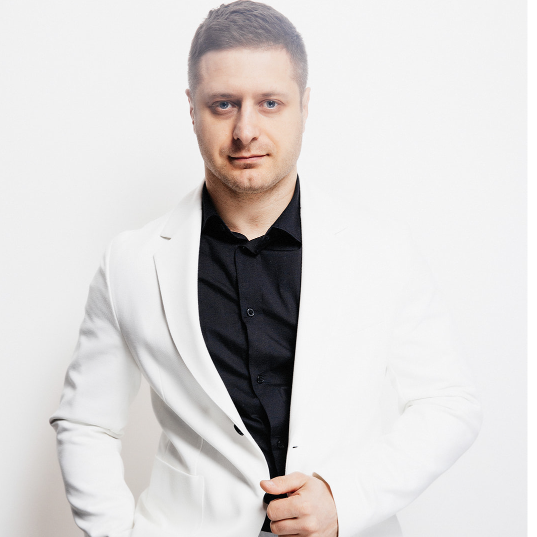 Максим Гусев