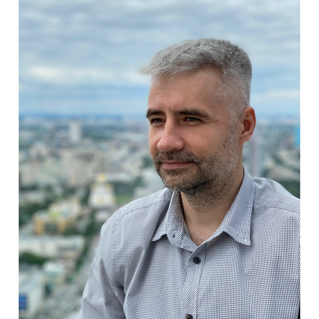 Роман Гладков