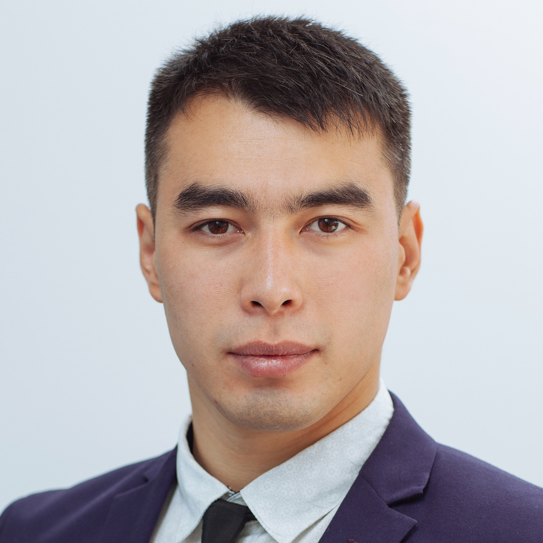 Асхат Касенов