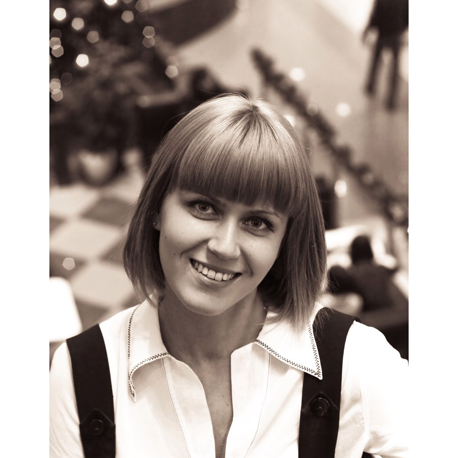 Елена Аксенова