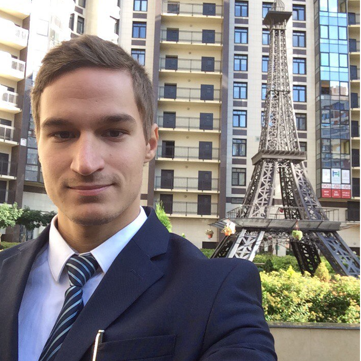 Александр Волков