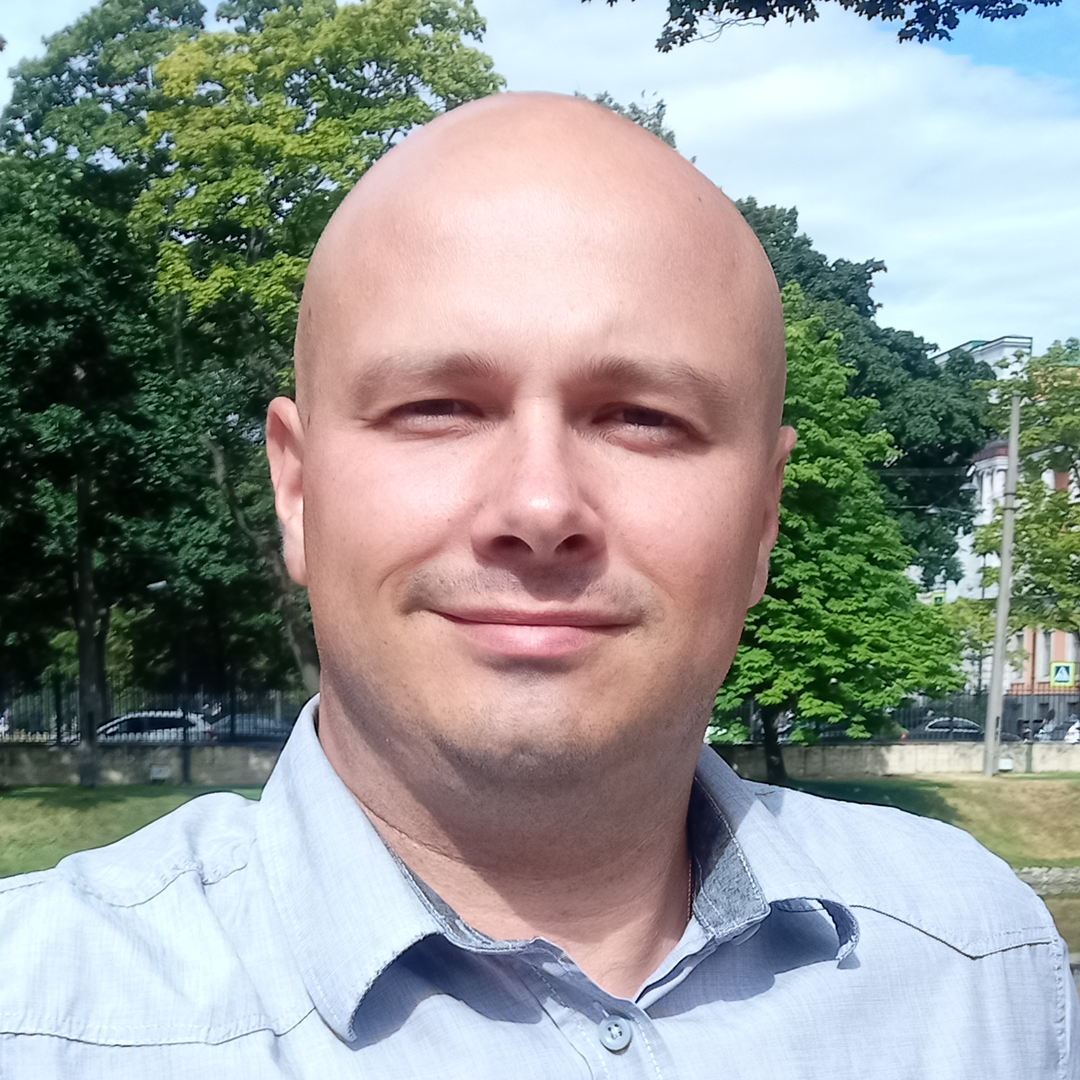Данил Русинов