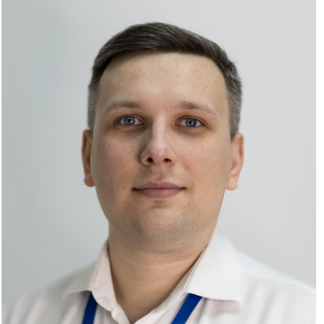 Олег Бакеев