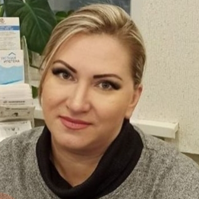 Елена Поклонова