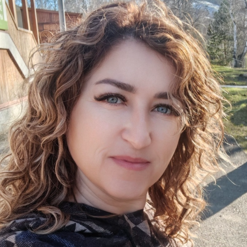 Лариса Мякишева