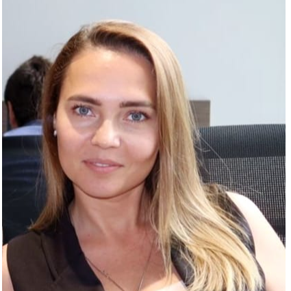 Юлия Шпырная