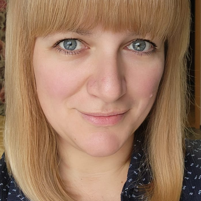 Екатерина Попова