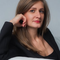 Елена Наумова