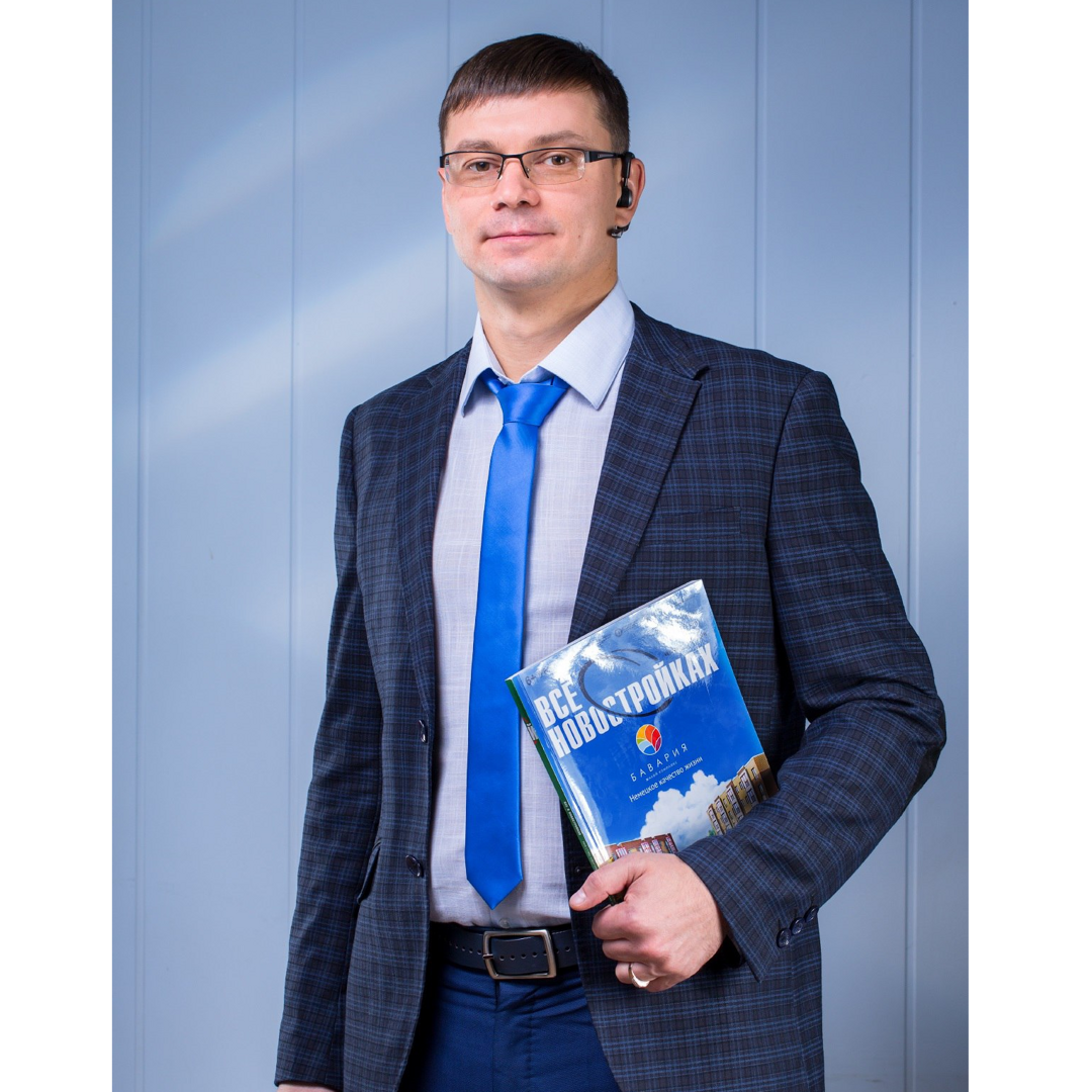 Роман Плотников