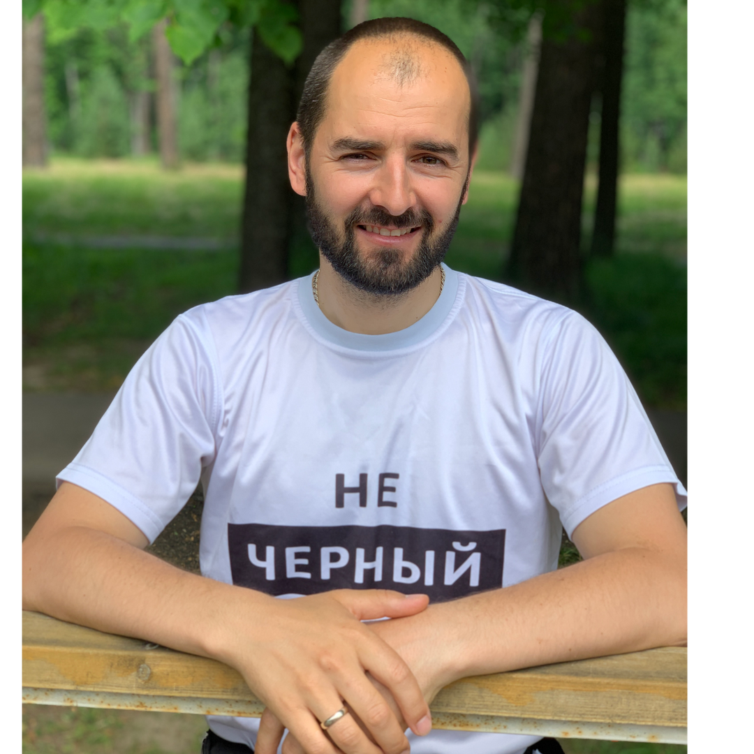 Роман Мынзэрару