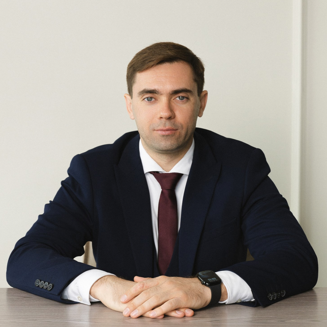 Максим Жуков