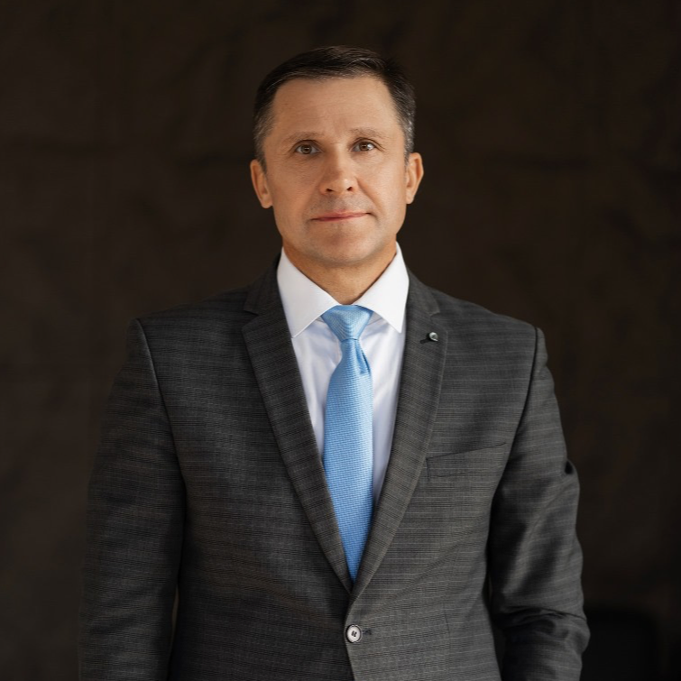 Олег Козлов