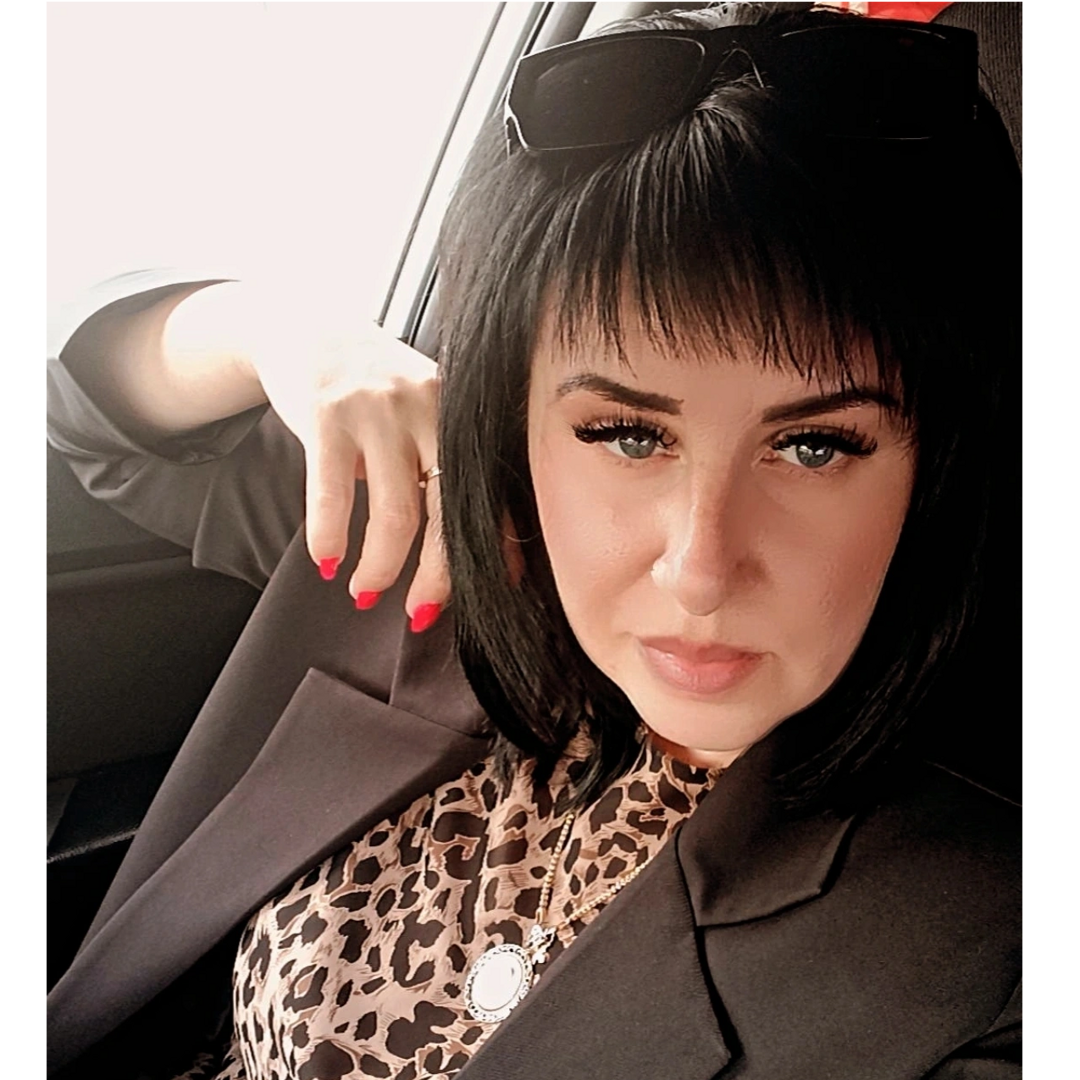 Елена Неверова