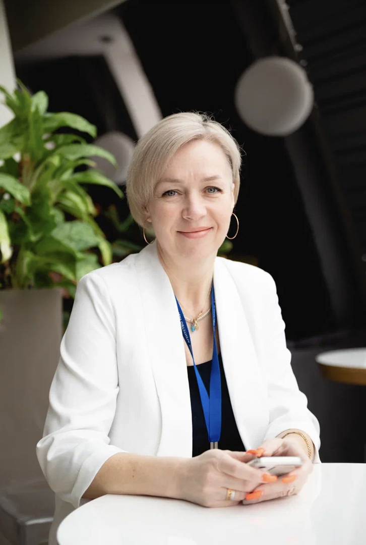 Елена Полякова