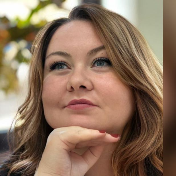 Елена Ларина