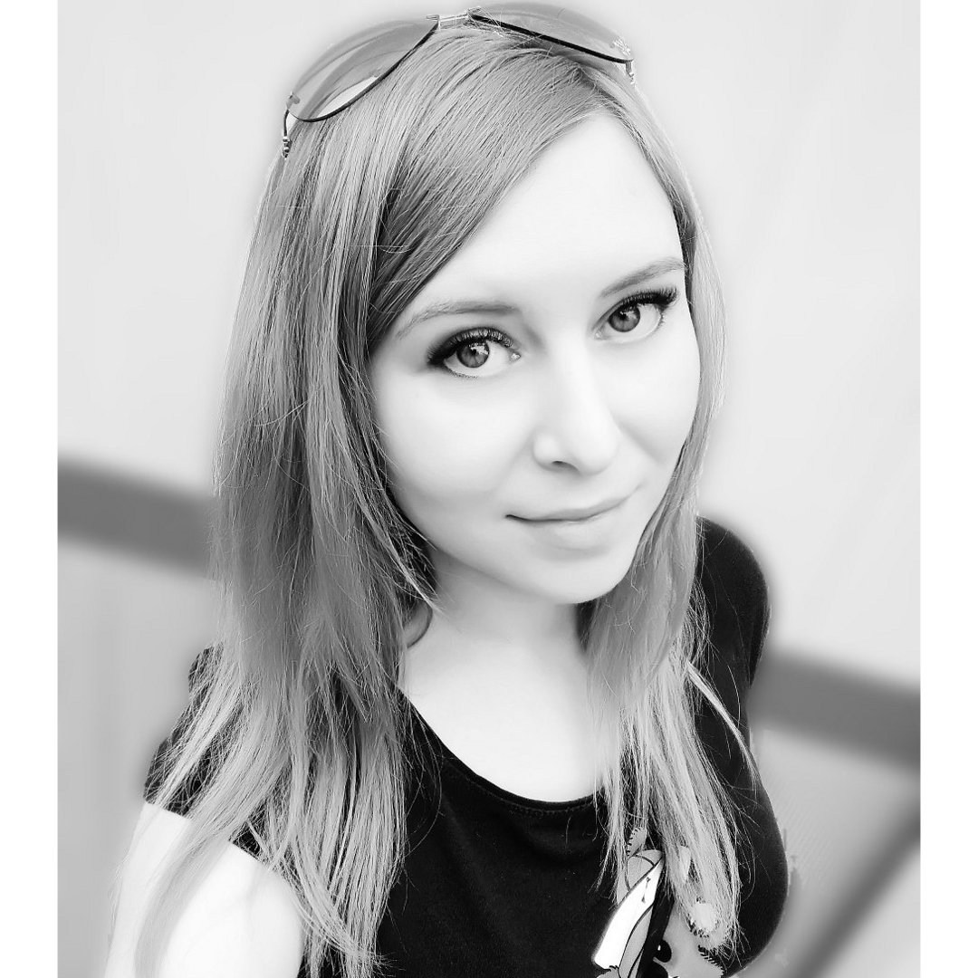 Марина Ушакова