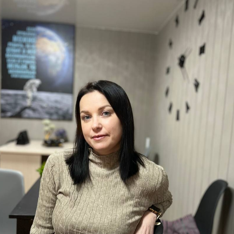 Анна Гуторова
