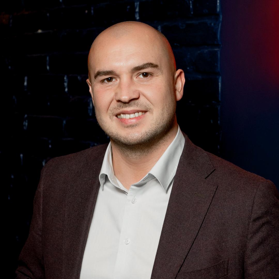 Роман Лобков