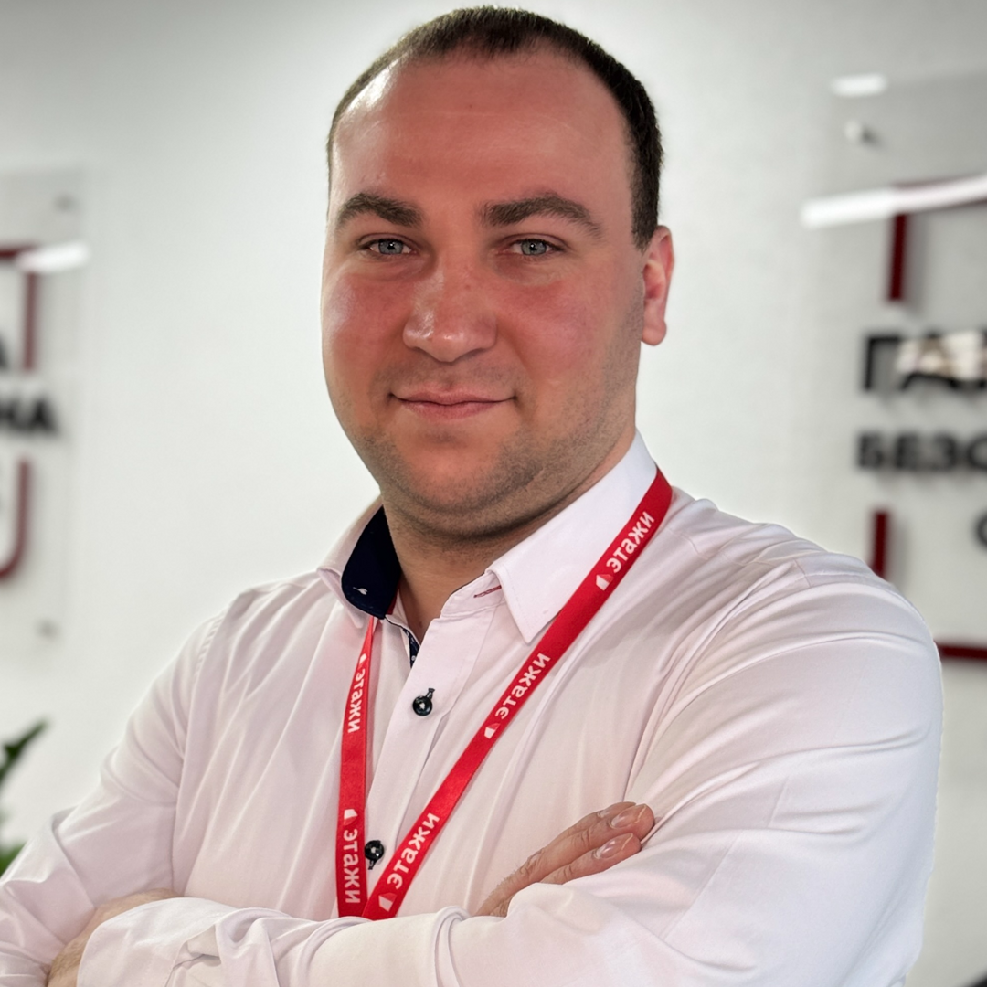 Александр Харламов