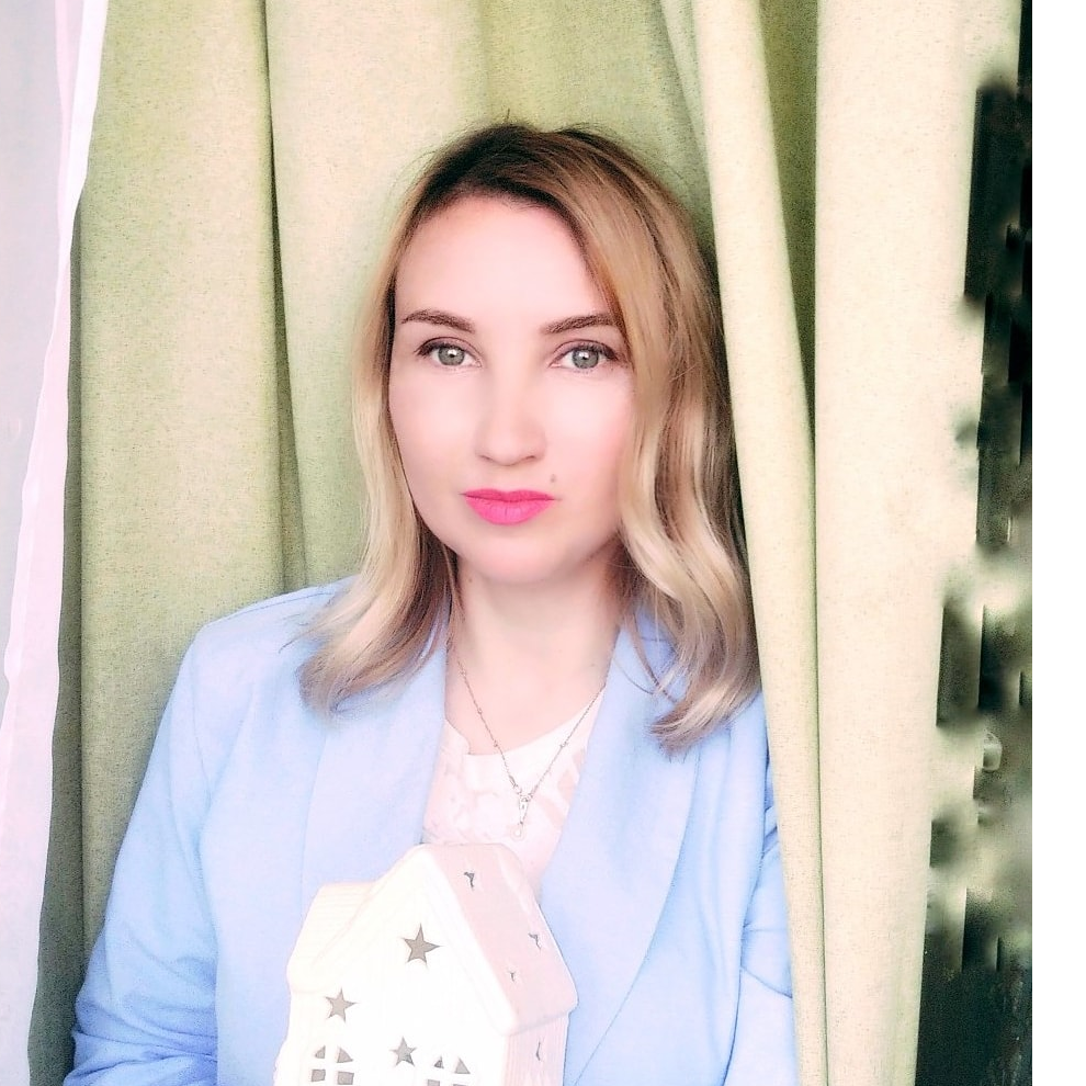 Любовь Азарова