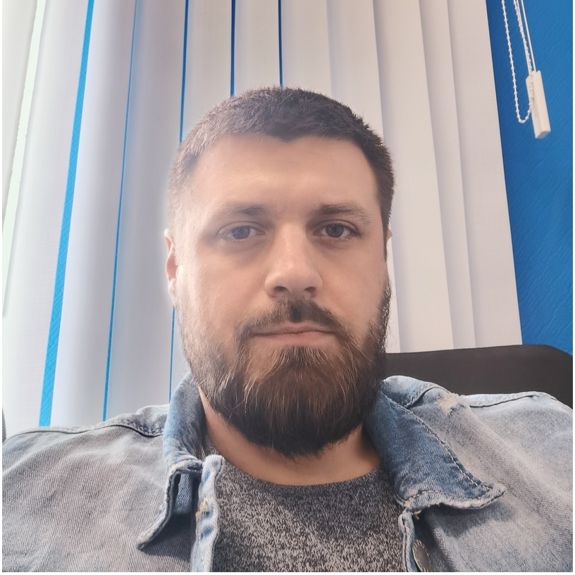 Олег Андрющенко