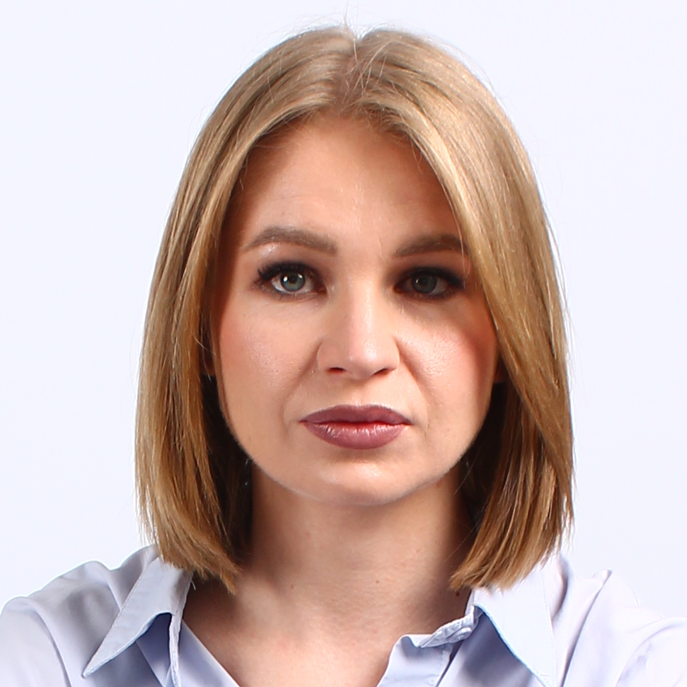 Оксана Комарова