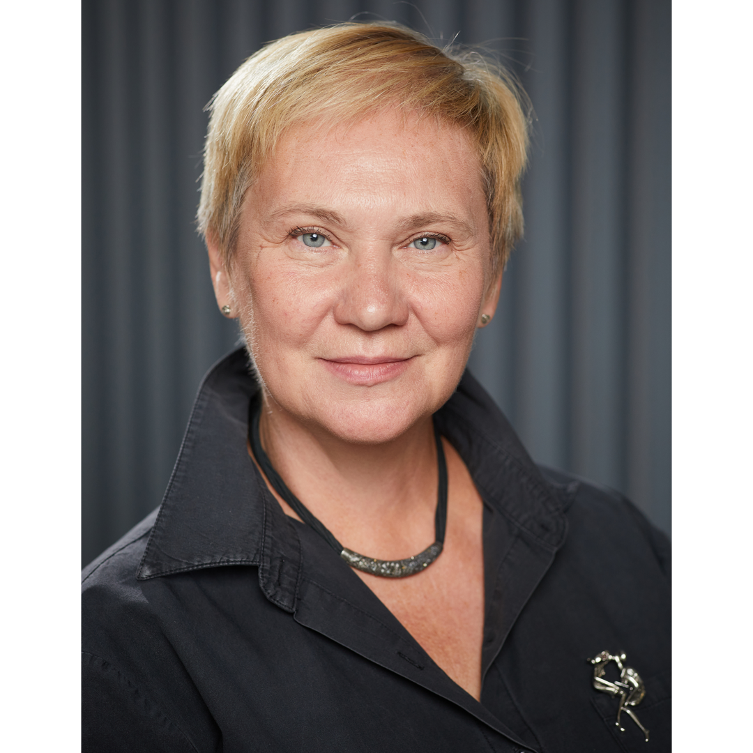 Елена Щипанова