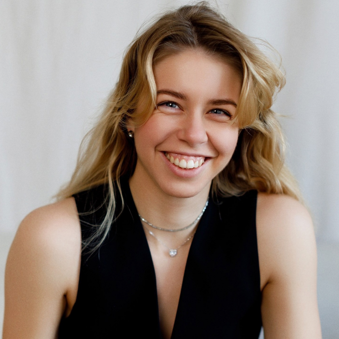 Алина Виншу