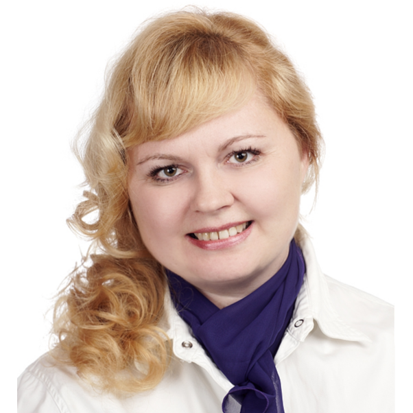 Елена Поперечная