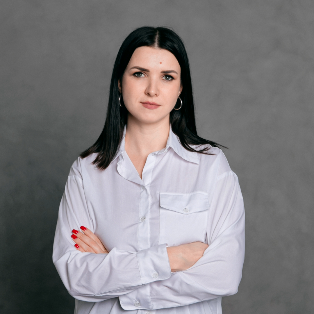 Юлия Леонова