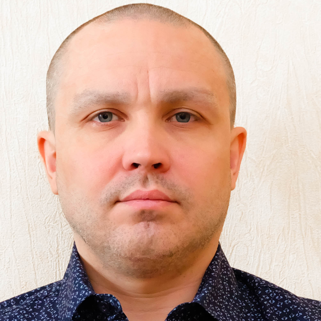 Денис Садовников