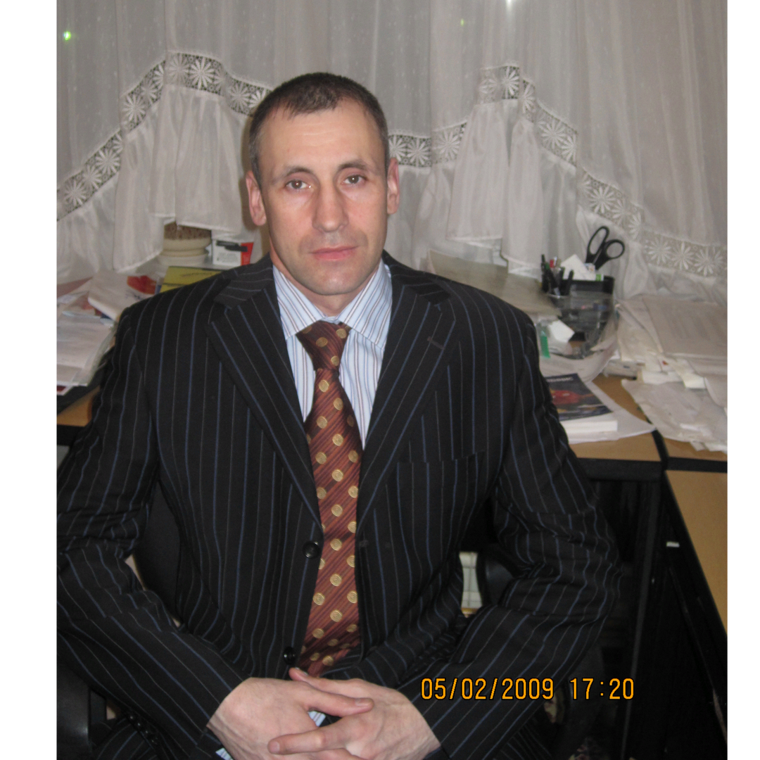 Николай Ефремов
