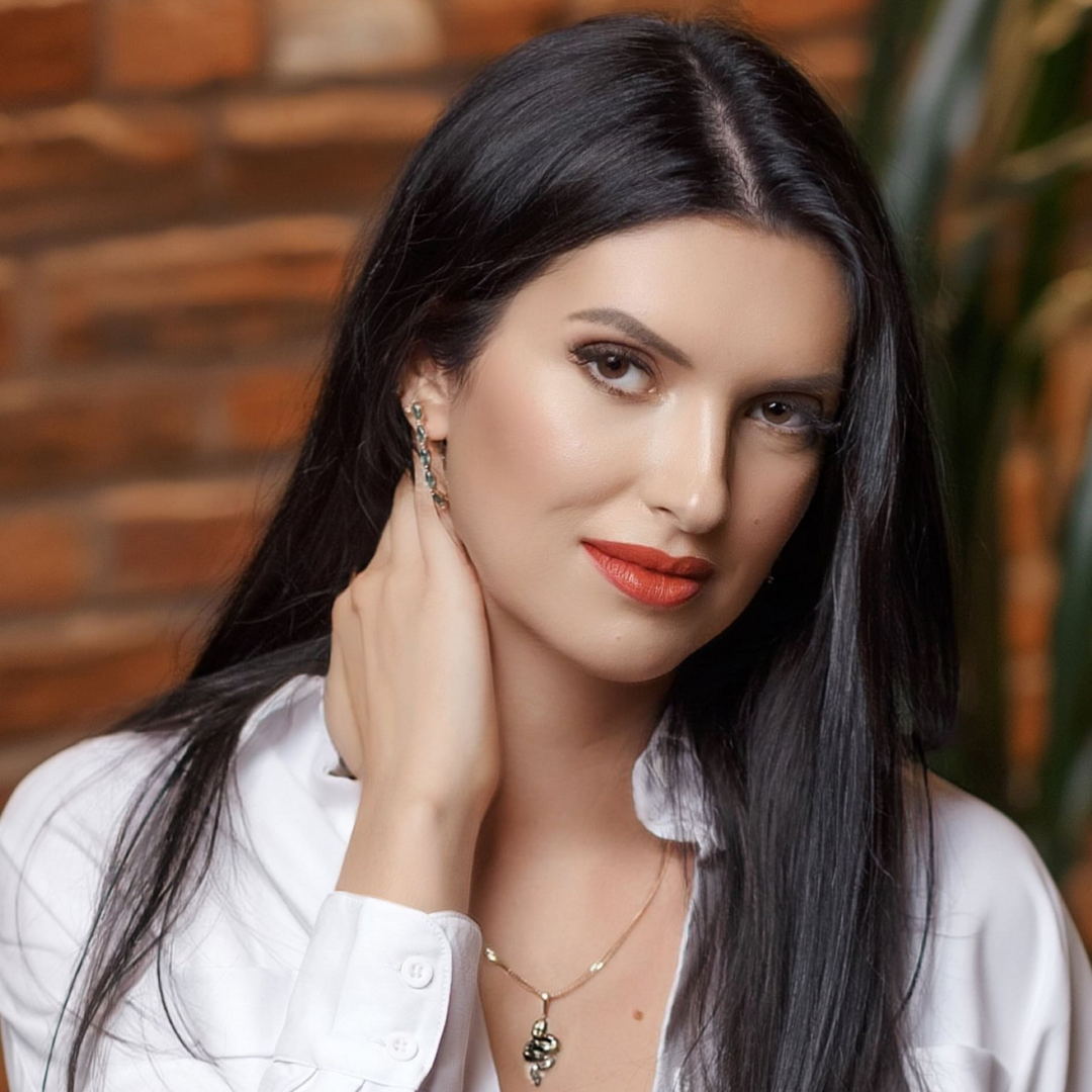 Мария Нарбекова