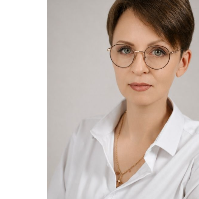 Елена Аянот
