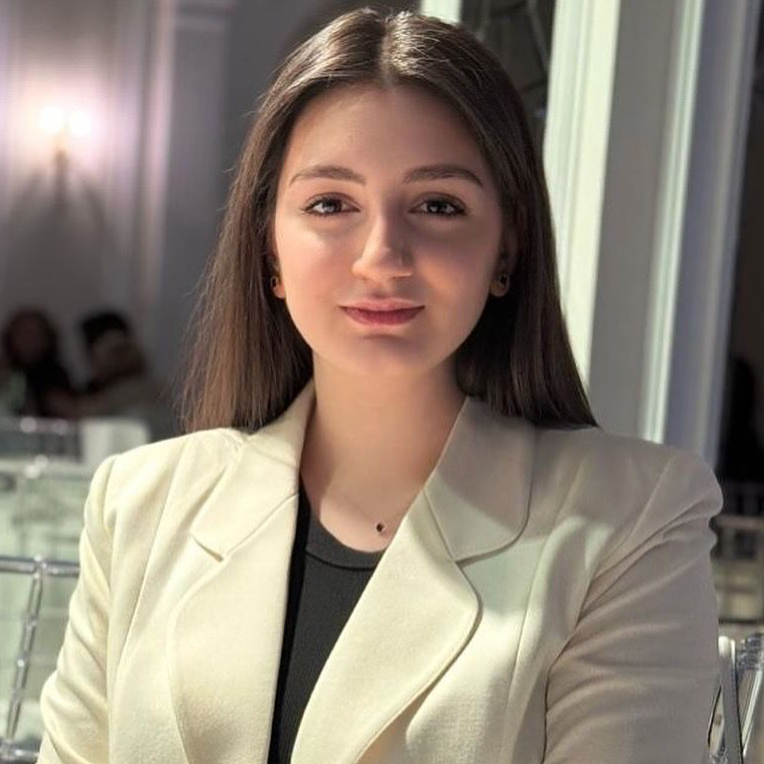 Арпи Хачатрян