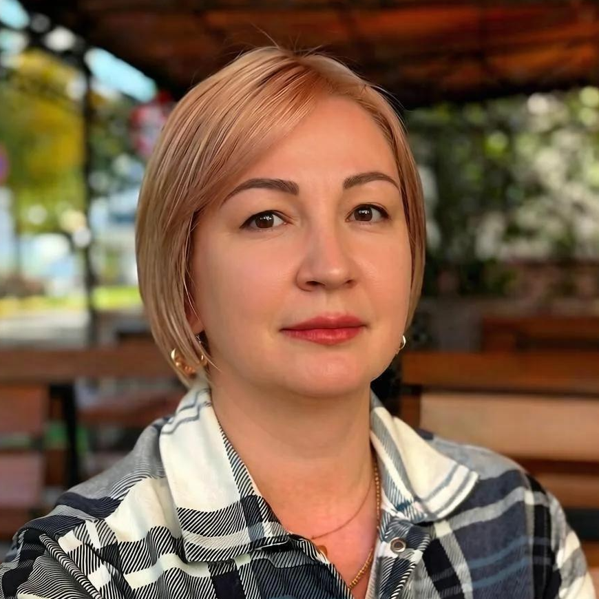 Елена Новосёлова