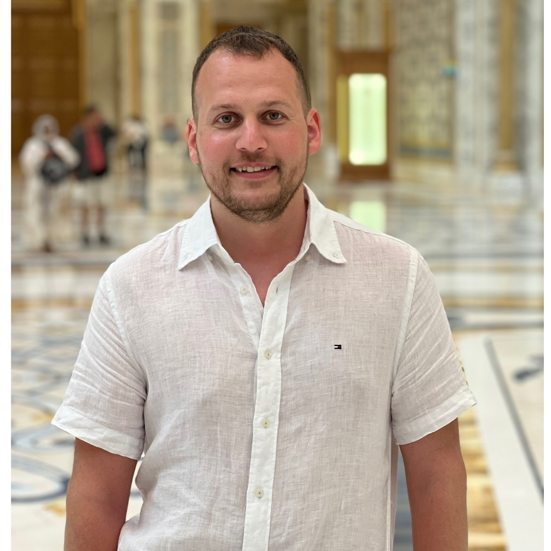 Александр Исаков