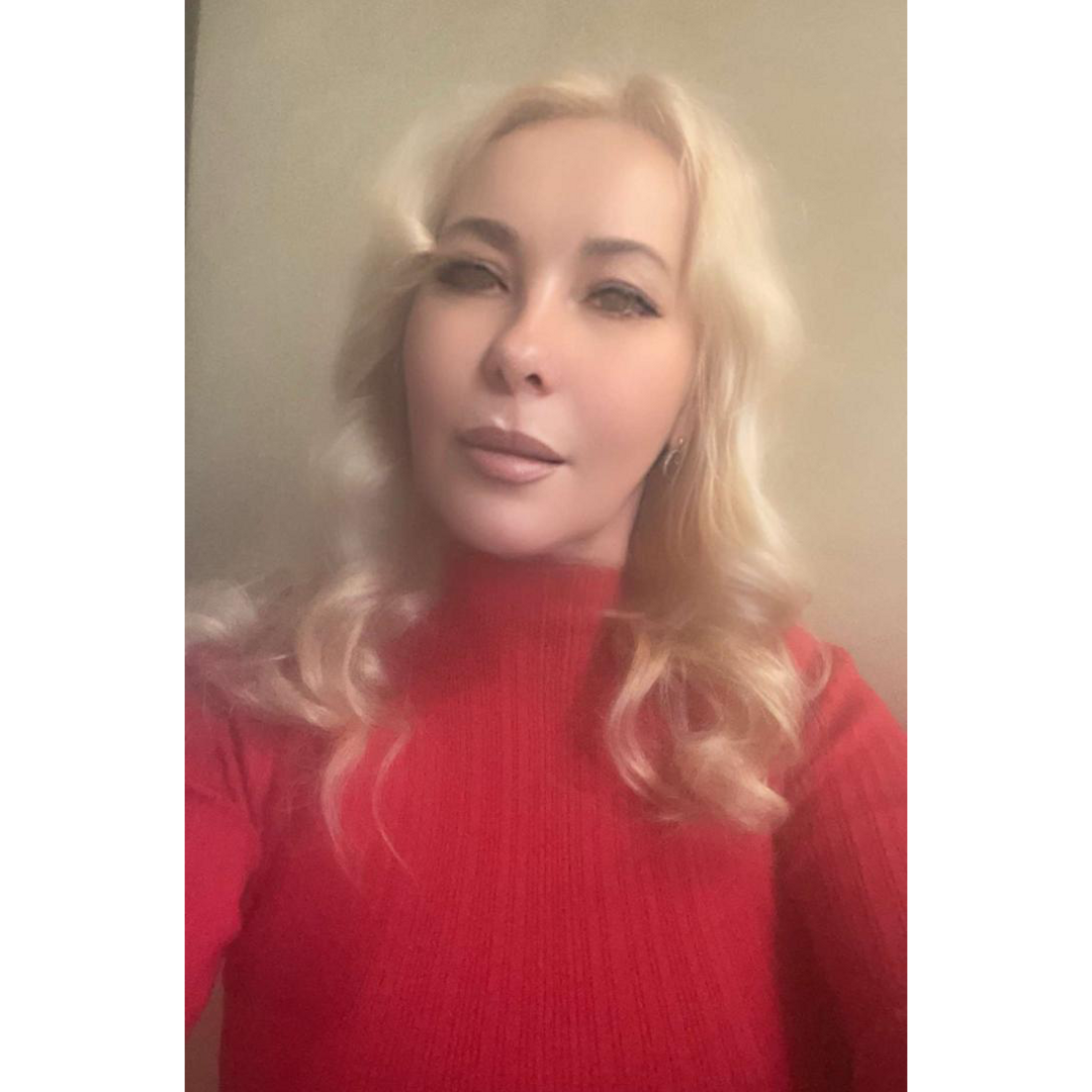 Елена Михайлова