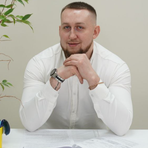 Никита Ломаев