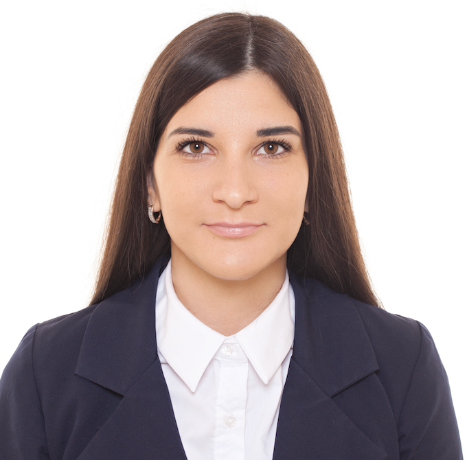 Елена Белоусова