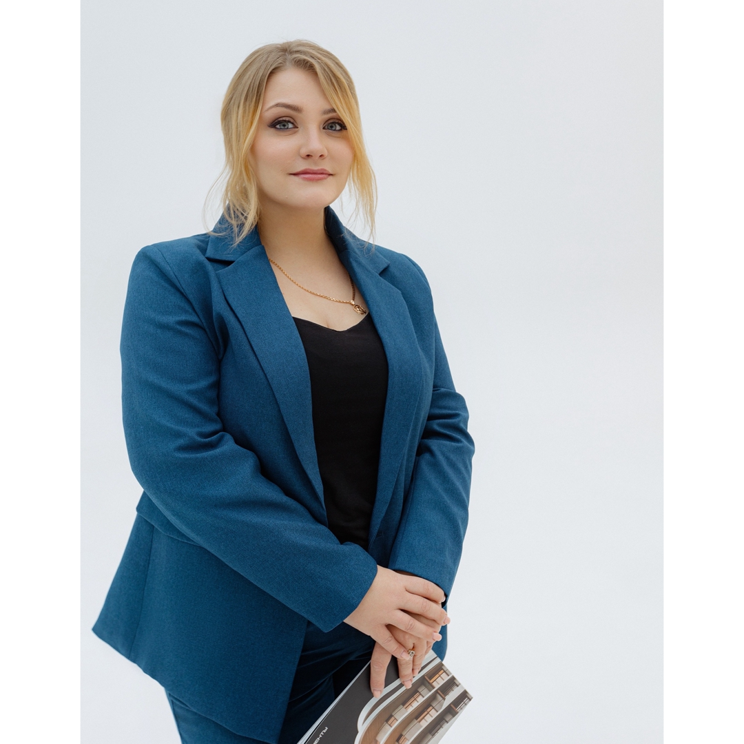 Елена Романова