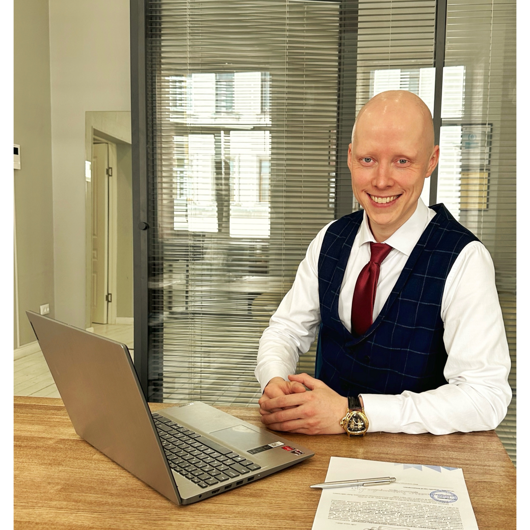 Артем Николаев