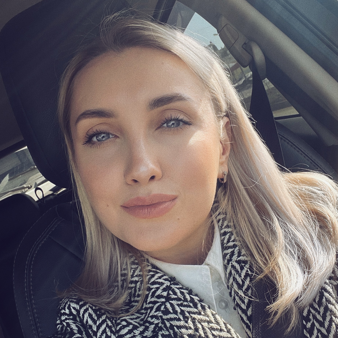 Юлия Николаева