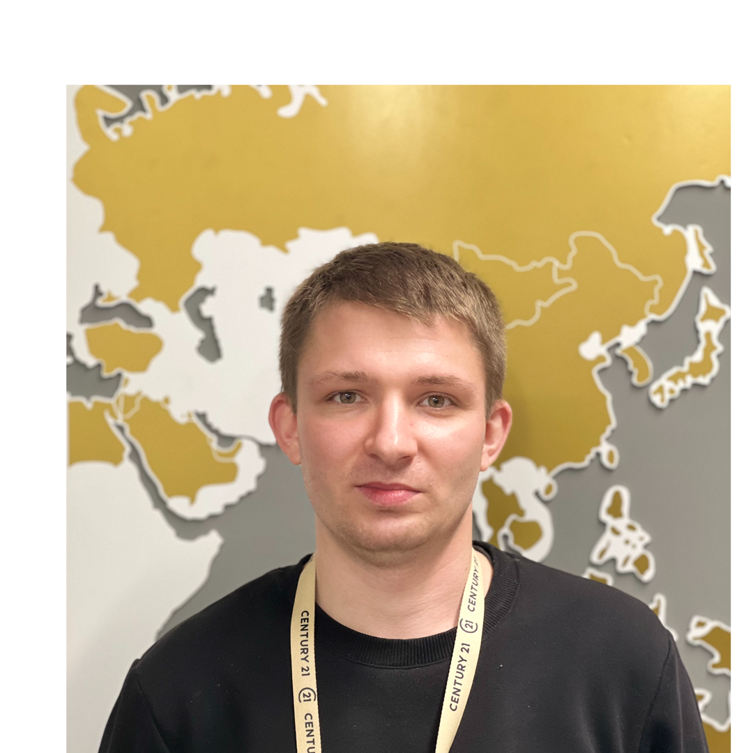 Артем Артюхов