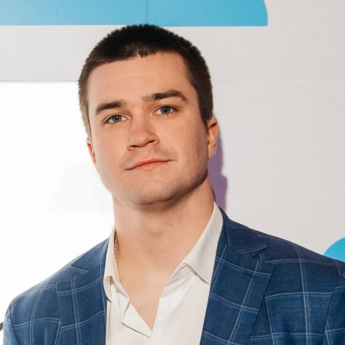 Дмитрий Долгов