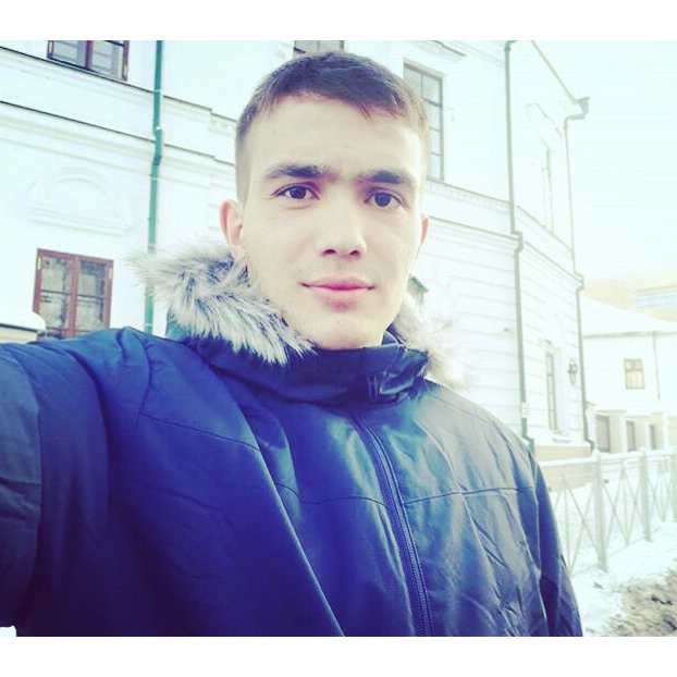 Михаил Антонов