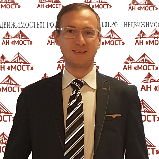 Евгений Старов