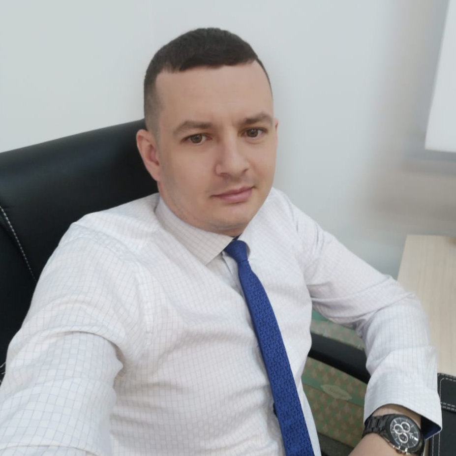 Евгений Лотц